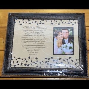 A wedding blessing picture frame ▪️